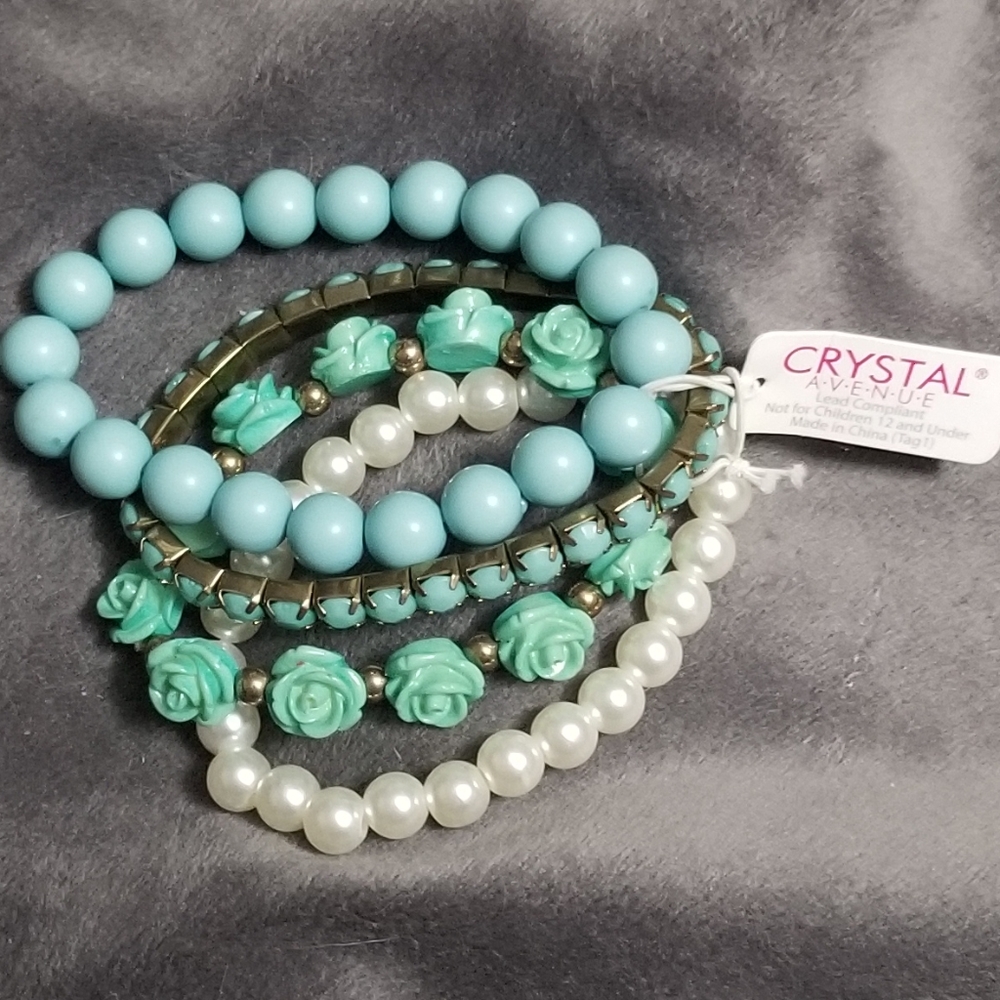 4 Pc Turquoise & Pearl Beaded Bracelet Set